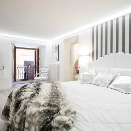 My Piazza Navona Jacuzzi -topcollection Rom